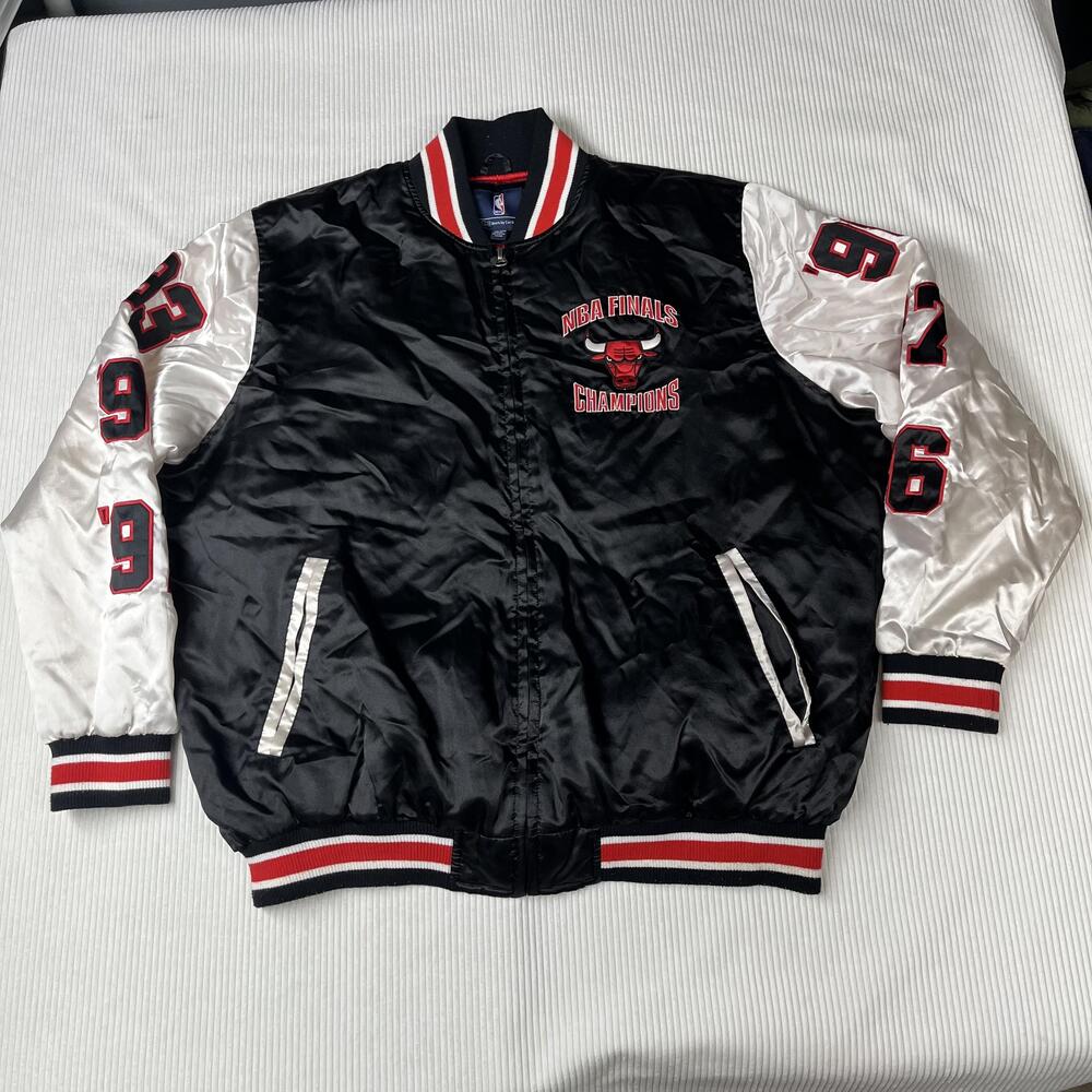 Chicago Bulls Jacket Mens 2XL Black NBA Basketball Finals Champions G-III Satin